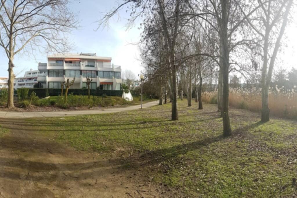 T2 Qaurtier Couchant, Vue Parc, Au Calme, A 5 Min De La Plage La Grande Motte Exterior foto